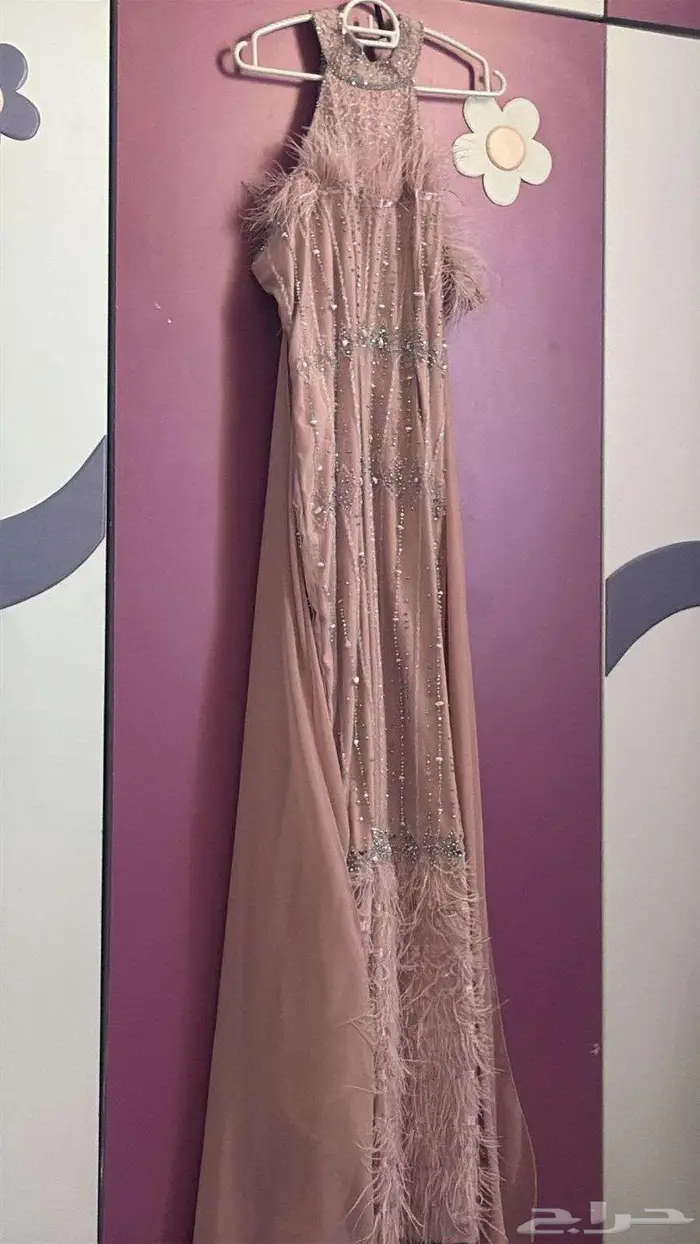 فساتين للبيع 1