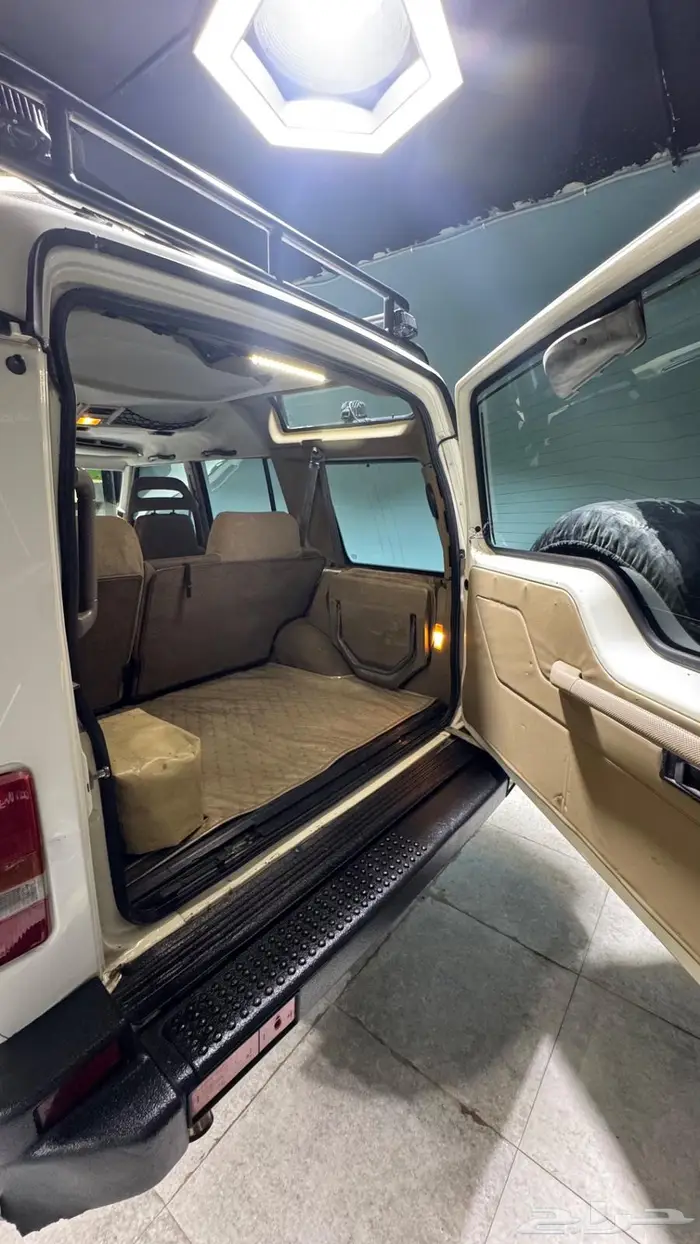 لاندروفر ديسكفري 6