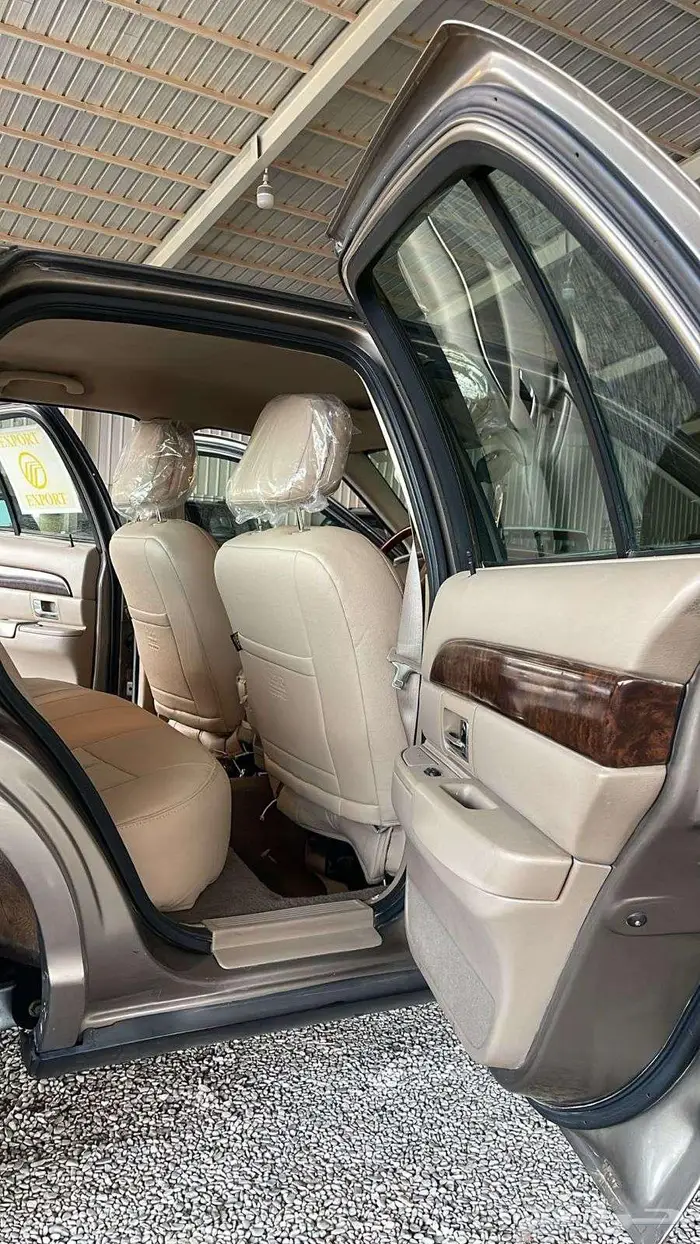 فورد جراند ماركيز 2005 8