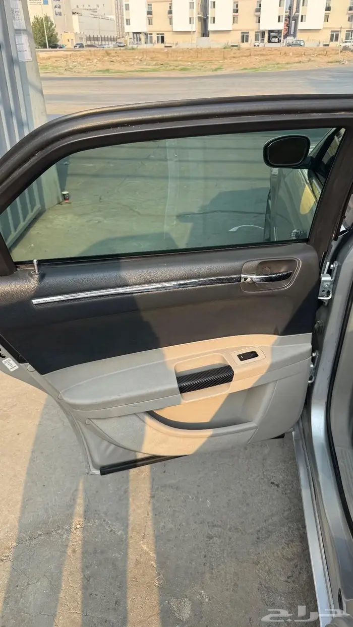 كلايسلر 2006 8 سلندر هيمي 12