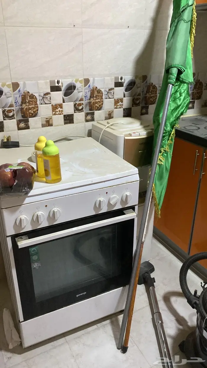 اثاث غرفه كامله مع المكيف وسرير إضافي و فرن 1