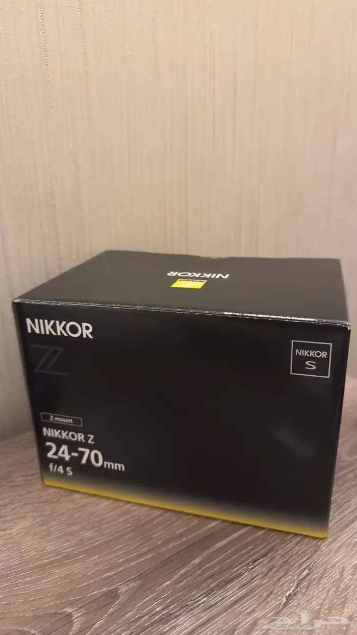 عدسات نيكون Z 50 1.4 -- 24-70 F4 2