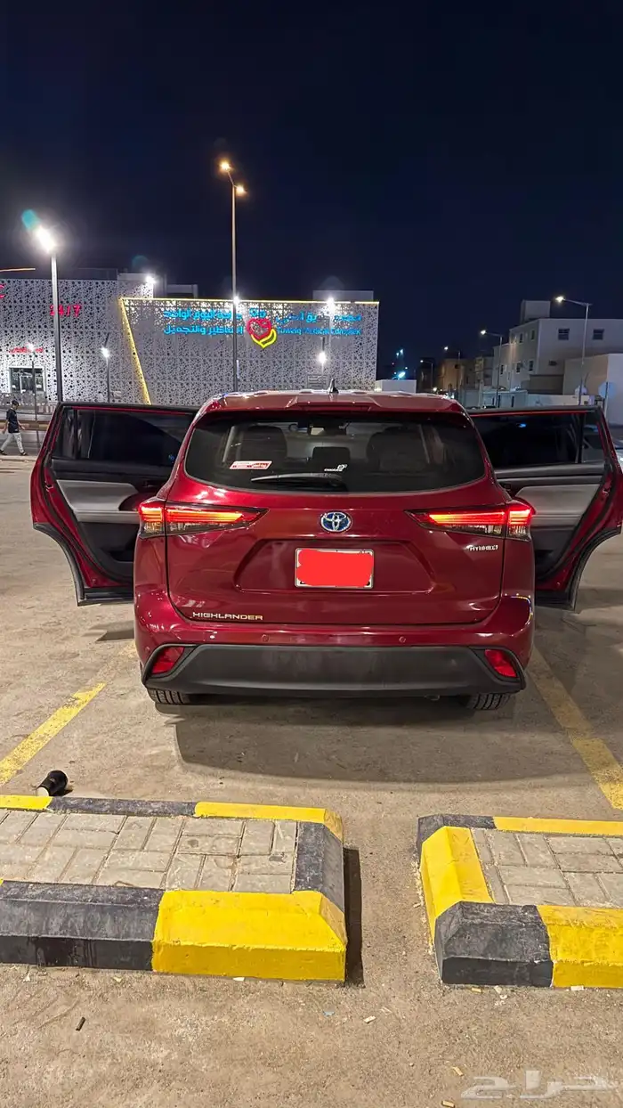 هايلاندر للبيع أو للتقبيل 1