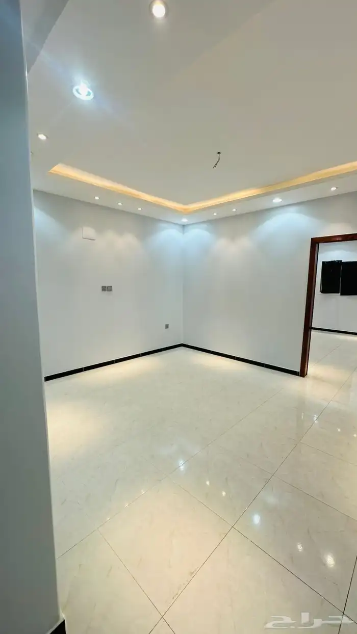 شقه ارضيه مدخلين للإيجار السنوي 2