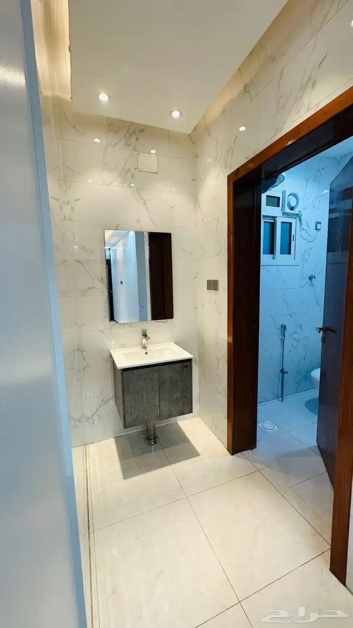 شقه ارضيه مدخلين للإيجار السنوي 0