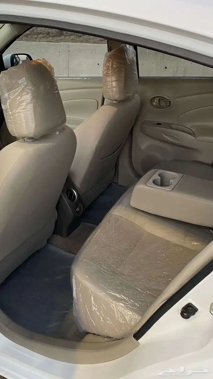 نيسان صني 2023 نظيفه ماشيه 55 اف للبيع 15