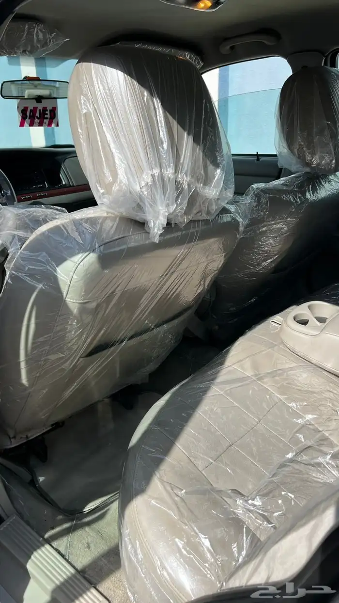 فورد كروان فكتوريا 2011 اللون سمني امريكي 11