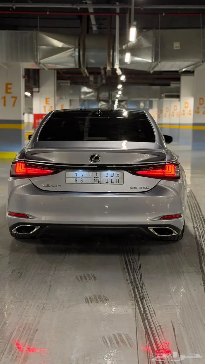 لكزس2025 Es 5