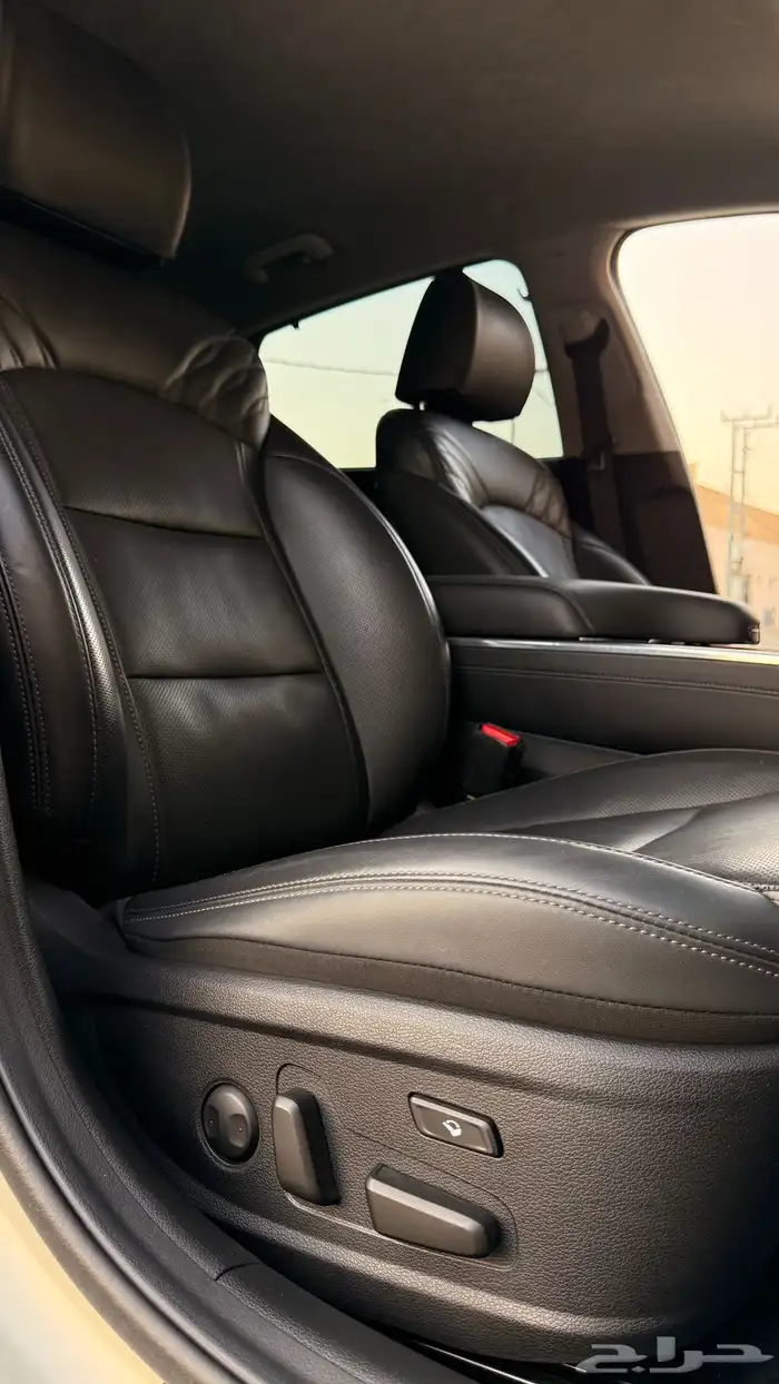 هيونداي ازيرا 2020 ( بنزين) v6 فل كامل 22