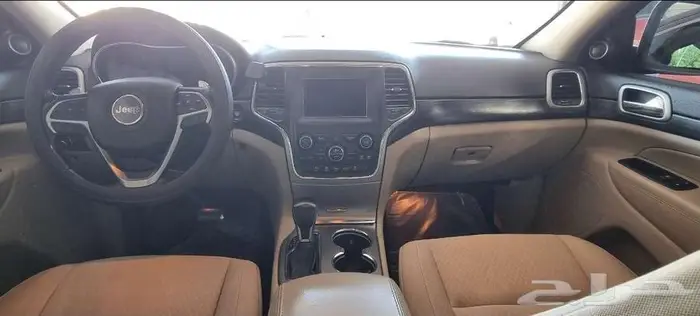 جيب جراند شيروكى 2019 سعودى حالة ممتازة 5