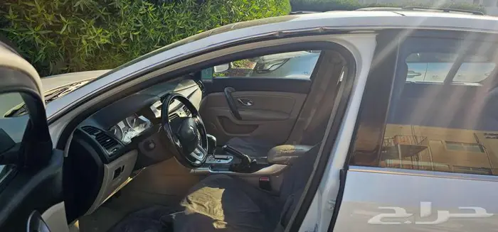 رينو سافران 2012 10