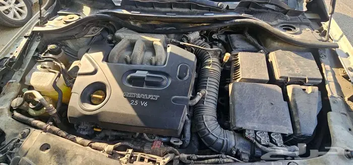 رينو سافران 2012 12