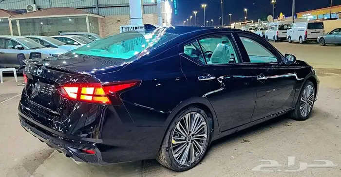 نيسان التيما SV موديل 2026 بافضل الاسعار 12