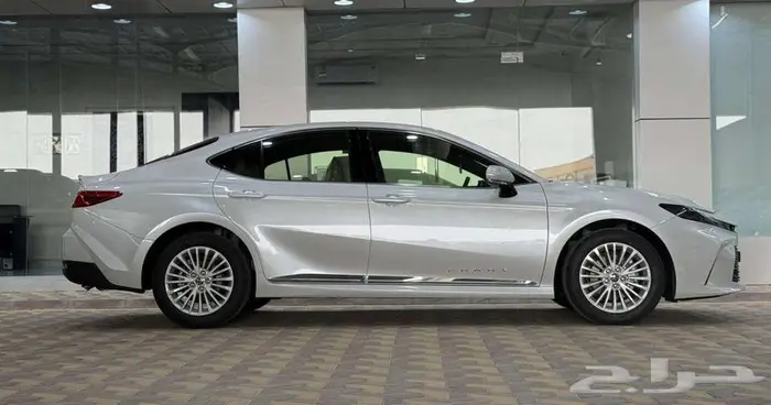 تويوتا كامرى موديل LE 2025 2