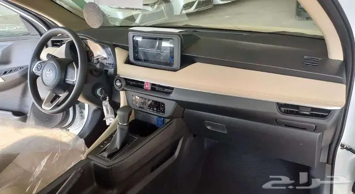 تويوتا يارس ستاندر بنزين 2026 اقل سعر كاش 4