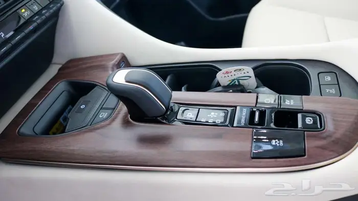 تويوتا كراون بريميوم موديل 2025 كاش واقساط باقل سعر 12