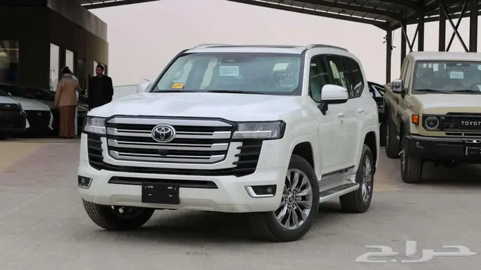 تويوتا لاندكروزر GXR 4 بنزين 2026 سعودي 1