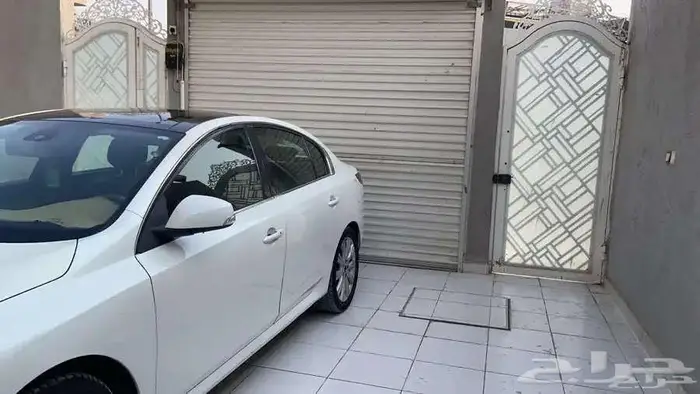 رينو سافران 2012 6