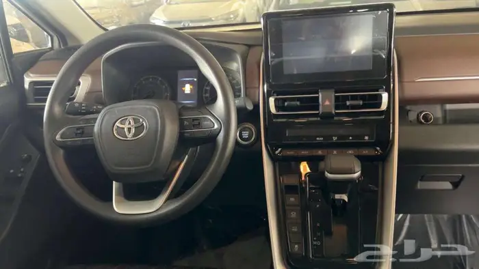تويوتا انوفا GL 2026 4
