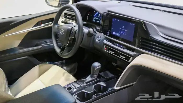 تويوتا كامري LE جميع الالوان 2025 اقساط - كاش 15