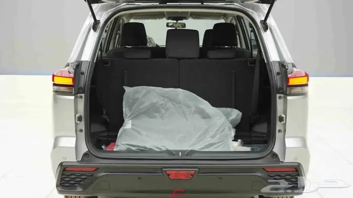 تويوتا انوفا GL 2.0 هايبرد 2026 12