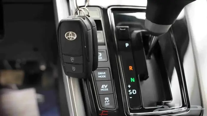 تويوتا انوفا GL 2.0 هايبرد 2026 13