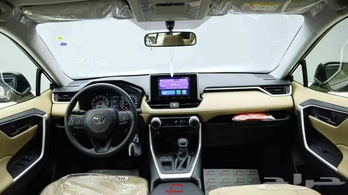 تويوتا راف فور LE دفع امامي بنزين 2025 5