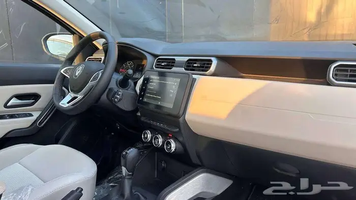 رينو داستر فل كامل 8