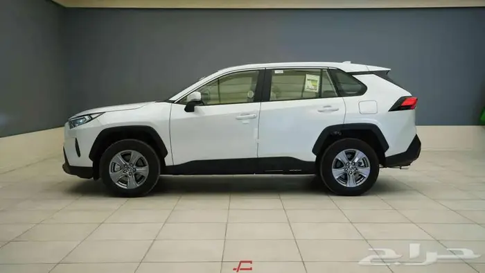 تويوتا راف فور LE بنزين دفع رباعي 2025 2