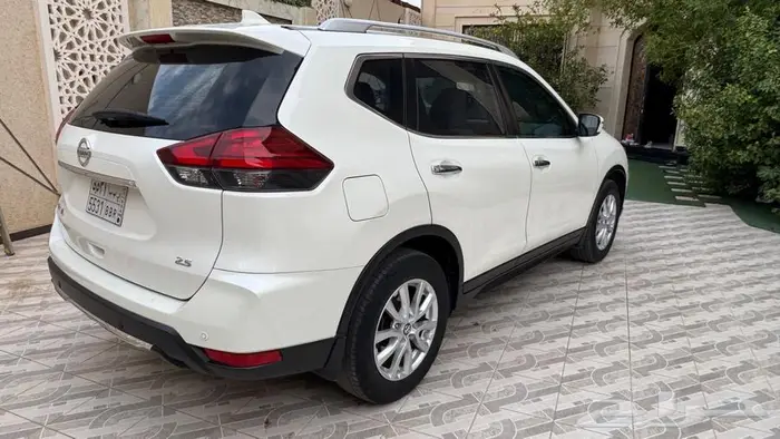 نيسان اكس تريل 2022 دبل 5