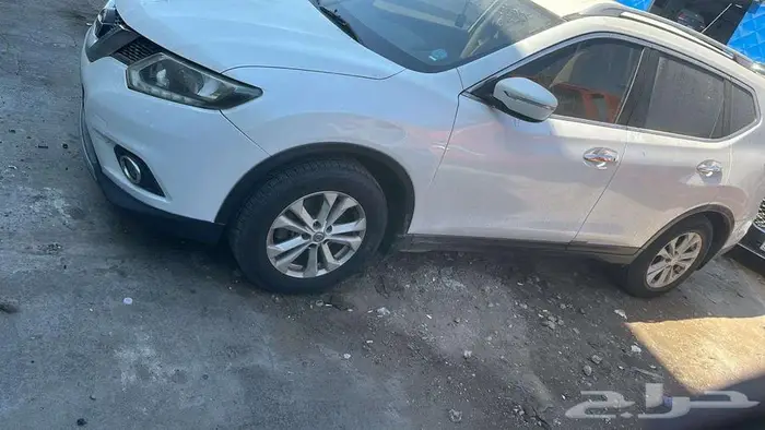 نيسان اكس تريل 2017 - للبيع او التشليح 0