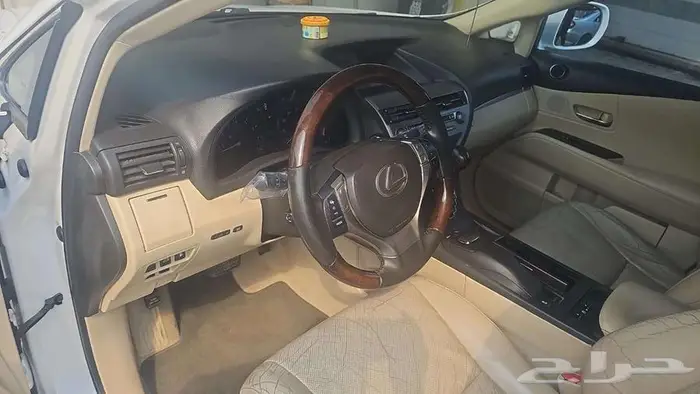 لكزس ار اكس 350 موديل 2015 9