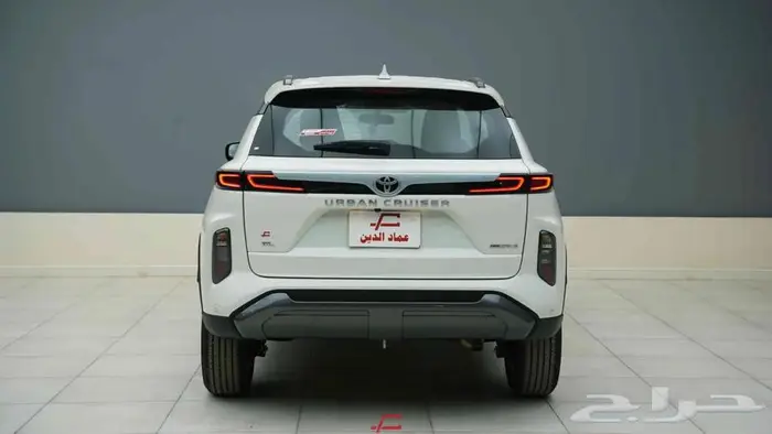 تويوتا اوربان كروزر ستاندر 2026 4
