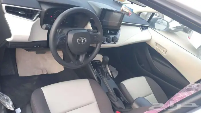 تويوتا كورولا 1.5 مطور جنوط فضي بنزين 2026 خصم خاص 3