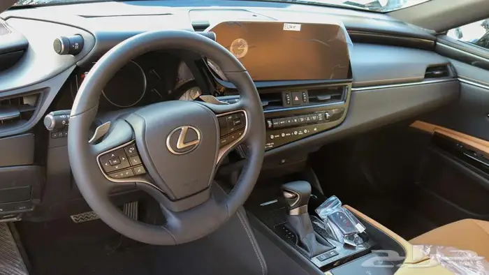 لكزس ES300H هايبرد 2025 متوفر جميع البنوك اقساط 11