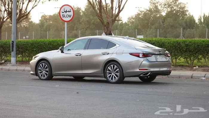 لكزس 2021 ES 350 بطاقه جمركيه 3