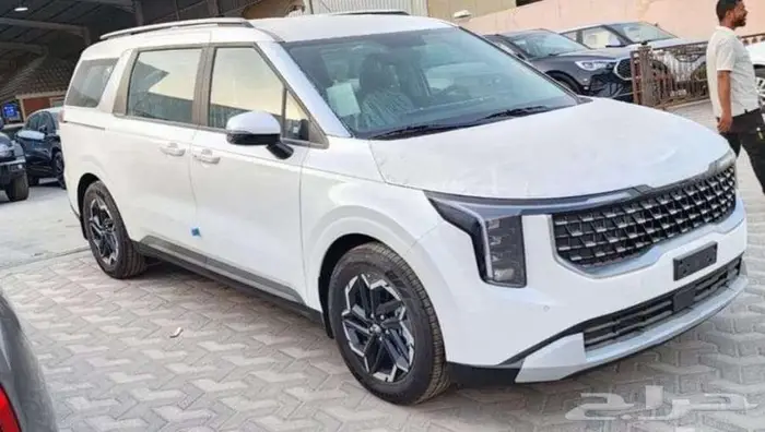 كيا كارنفال ستاندر ونص فل موديل 2026 كاش وتقسيط 2