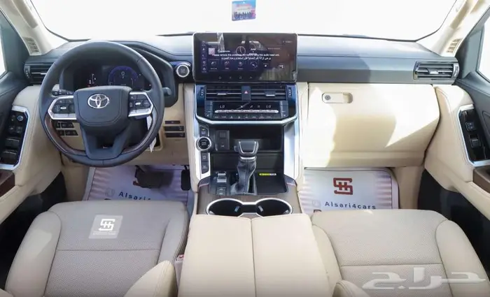 تويوتا لاند كروزر GXRL4 بنزين أبيض 2025 2