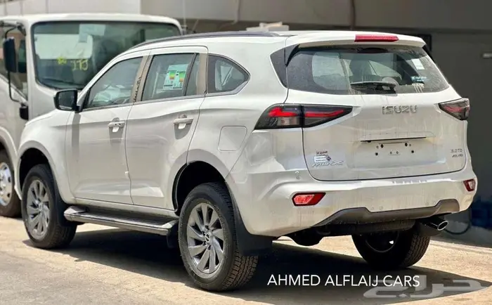 ايسوزو ام يو اكس2024 فل كامل( دبل ) بالنقد والتقسيط 6