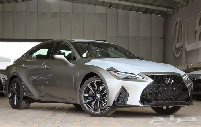 لكزس - is 350 - F Sport - فل كامل - خليجي - 2025 2