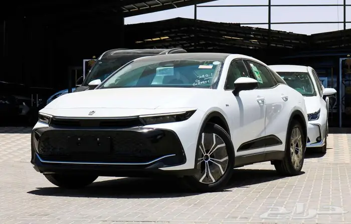 تويوتا كراون بريميوم موديل 2025 كاش واقساط باقل سعر 4