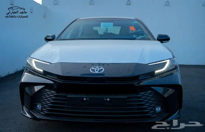 تويوتا كامري ستاندر E هايبرد 2025 ب 102.400 شامل الضريبة 2