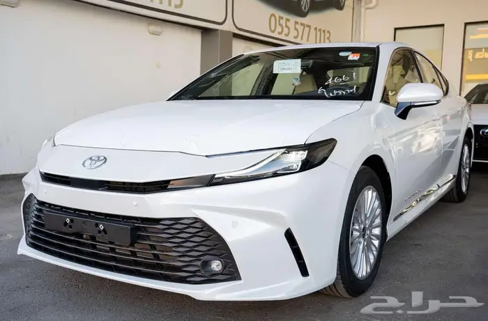 تويوتا كامري LE بنزين ب 115.000 شامل الضريبة (عروض) 6