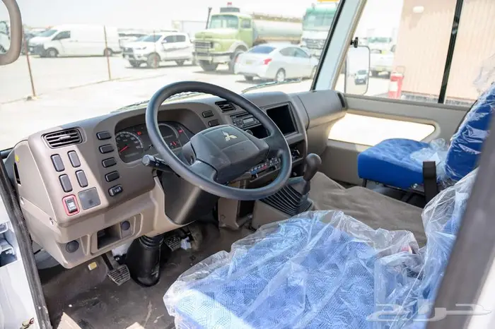 ميتسوبيشي فوزو روزا باص 26 راكب ديزل موديل 2024 8