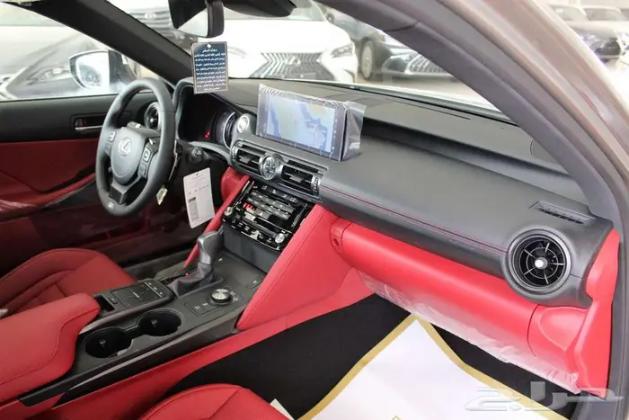 لكزس - is 350 - F Sport - فل كامل - خليجي - 2025 14