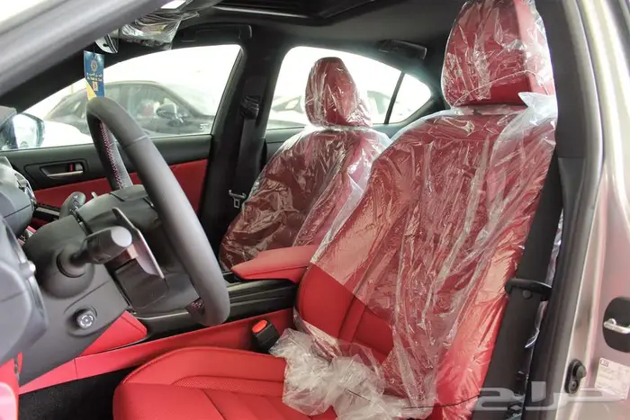 لكزس - is 350 - F Sport - فل كامل - خليجي - 2025 20