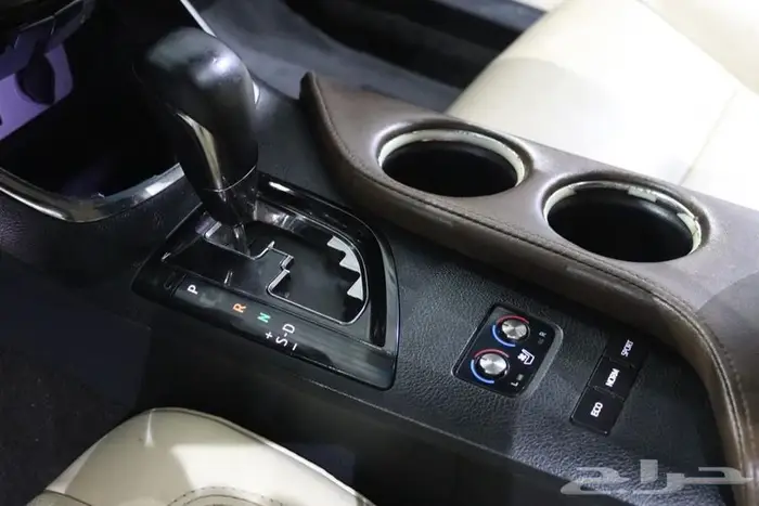 تويوتا افالون 2014 فل كامل 19