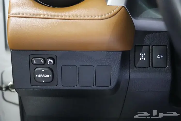 تويوتا راف فور 2018 فل كامل بريميوم 18