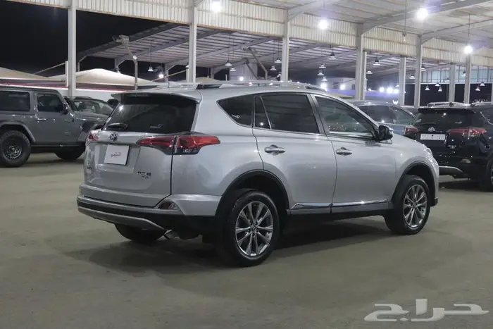 تويوتا راف فور 2018 فل كامل بريميوم 7