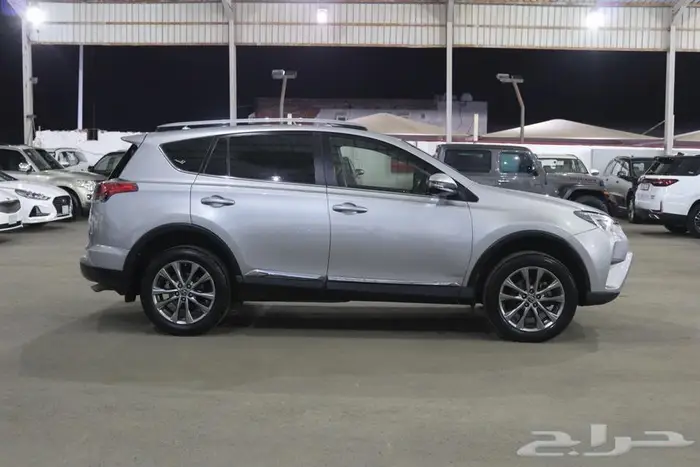 تويوتا راف فور 2018 فل كامل بريميوم 3